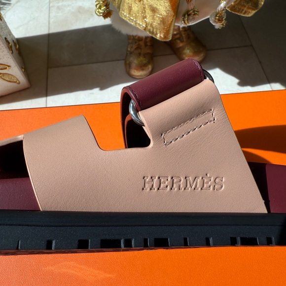 HERMES H CHYPRE ROUGE H BEIGE PERLINO LEATHER SANDALS SHOES FLAT SLIDES 37 NIB - Picture 11 of 15